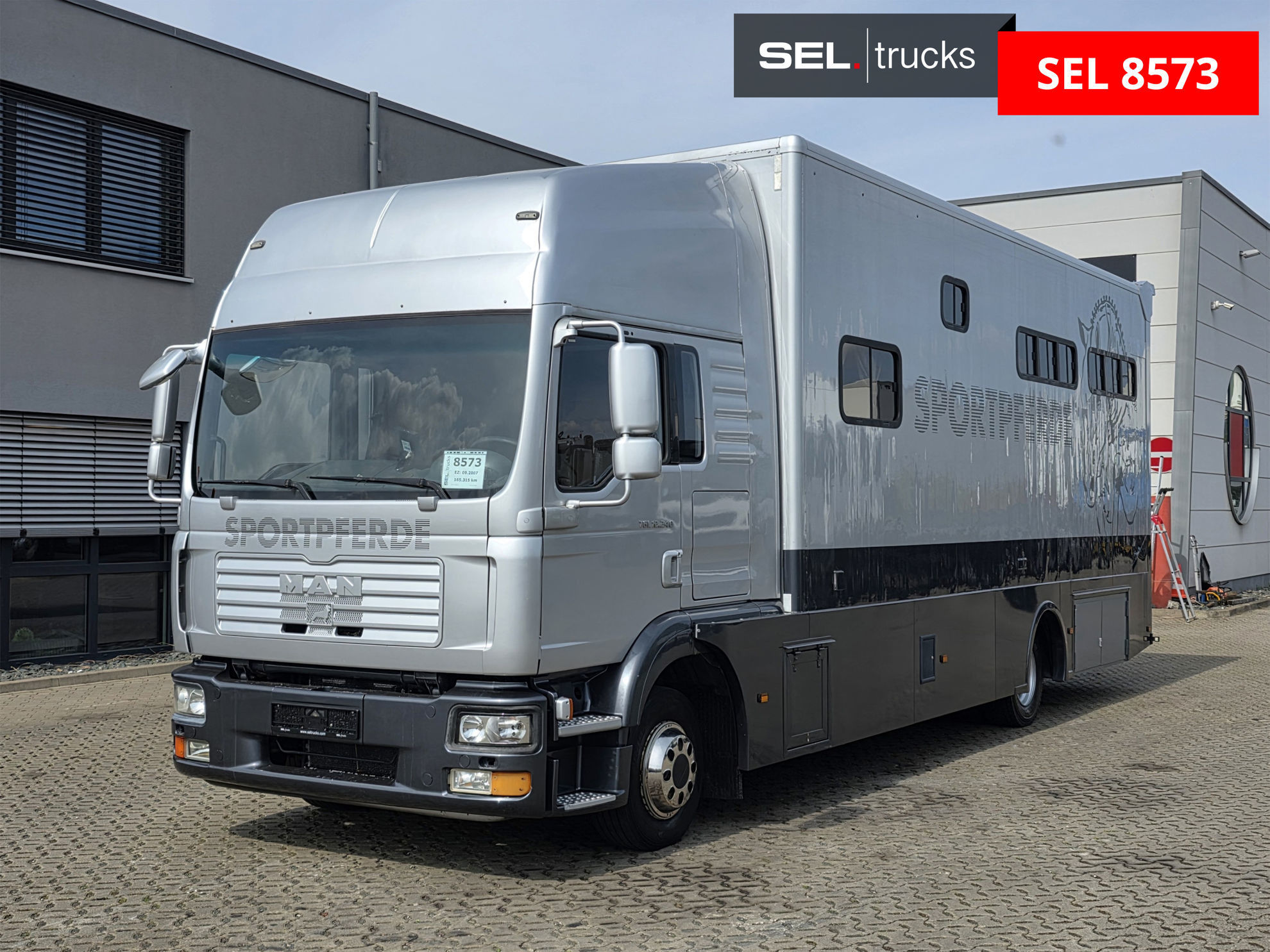 MAN TGL 12.240 4X2 BL used Trucks