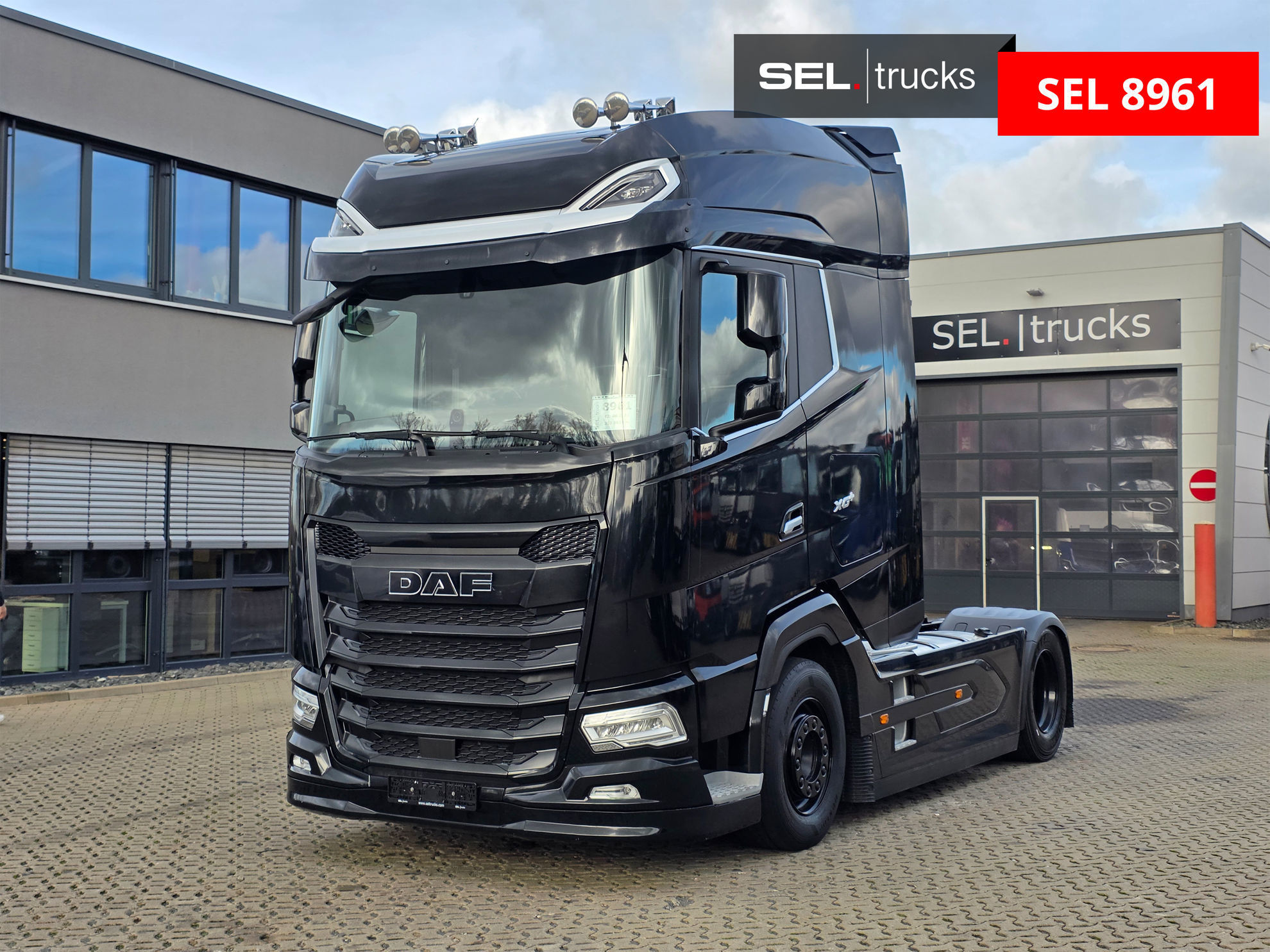 DAF XG+ 530FT used Tuck
